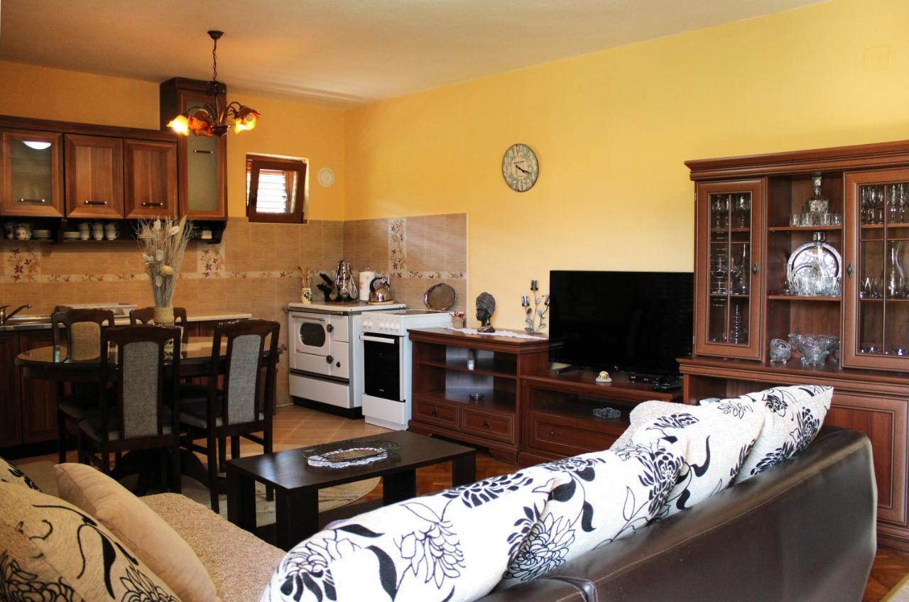 Holiday Home Gazevic Virpazar Exterior photo