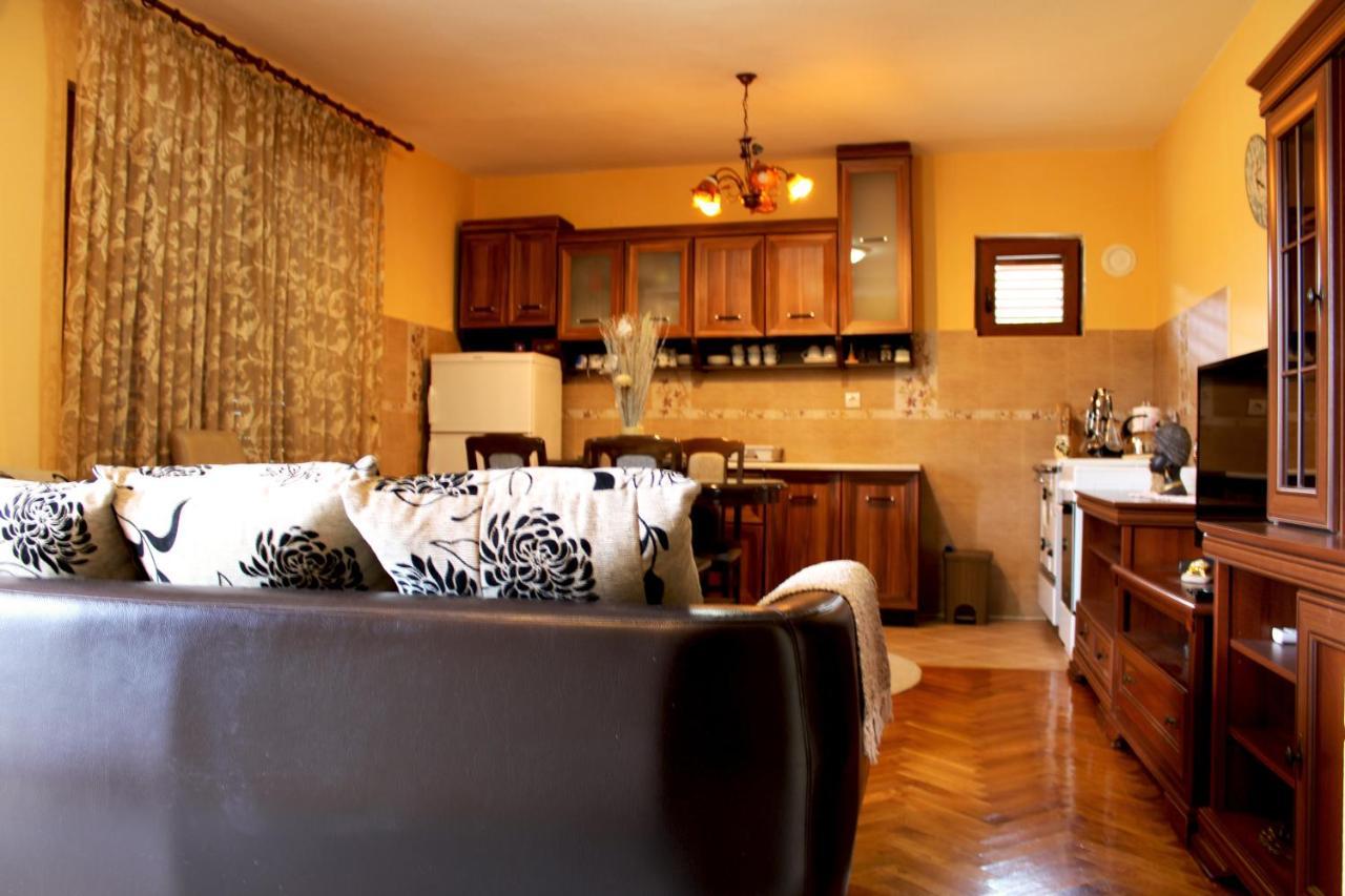 Holiday Home Gazevic Virpazar Exterior photo